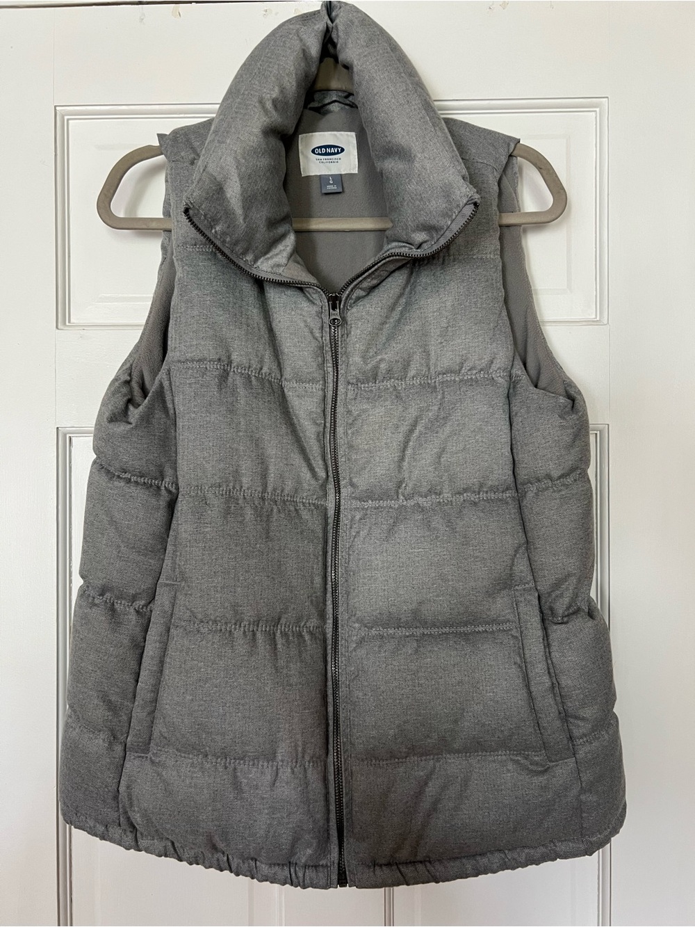 Old Navy Gray Fleece Puffer Vest